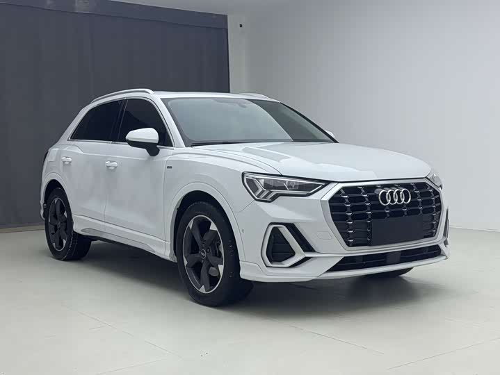 Фото 3 - Audi Q3