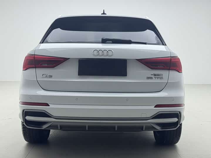 Фото 5 - Audi Q3
