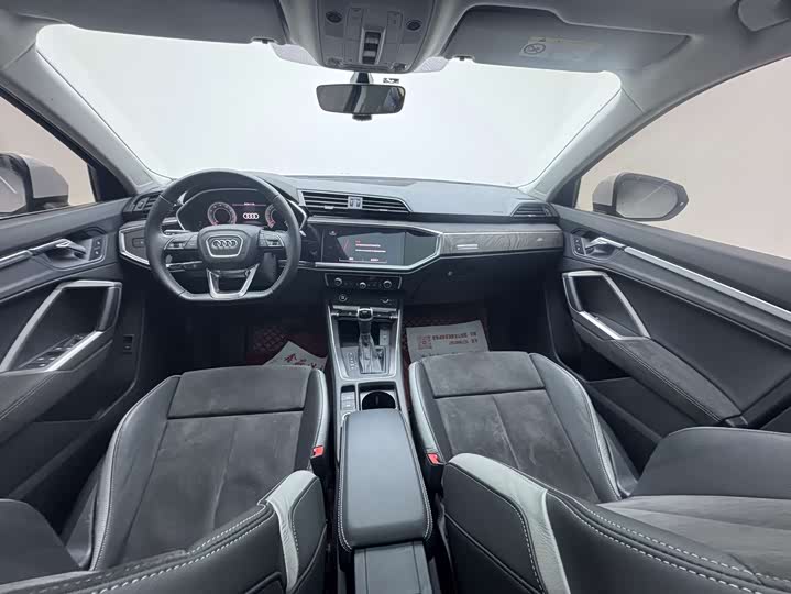 Фото 9 - Audi Q3