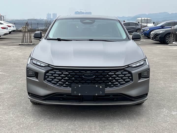 Фото 2 - Ford Mondeo