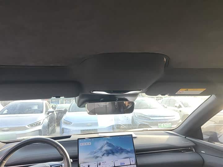 Фото 8 - Changan Deepal SL03