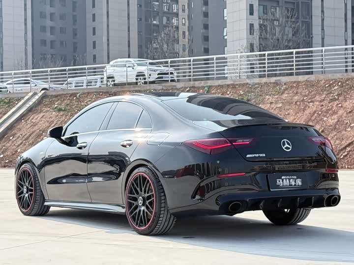 Фото 6 - Mercedes-Benz CLA-Class AMG