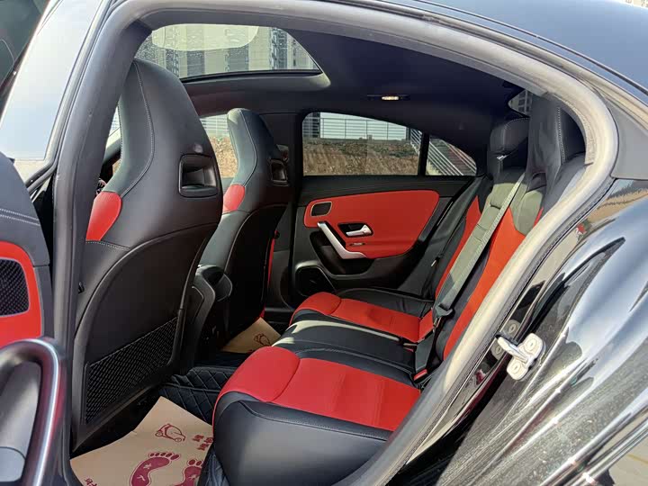 Фото 9 - Mercedes-Benz CLA-Class AMG