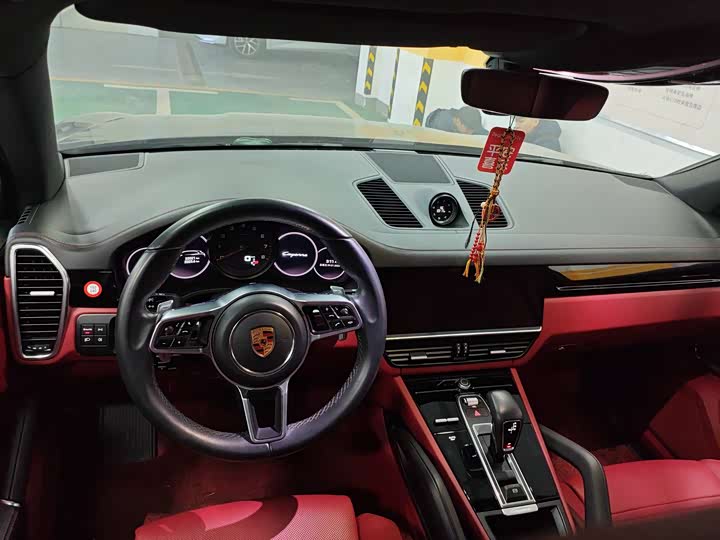 Фото 3 - Porsche Cayenne