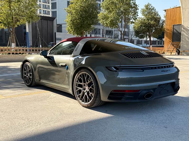 Фото 6 - Porsche 911