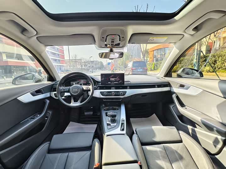 Фото 7 - Audi A4L