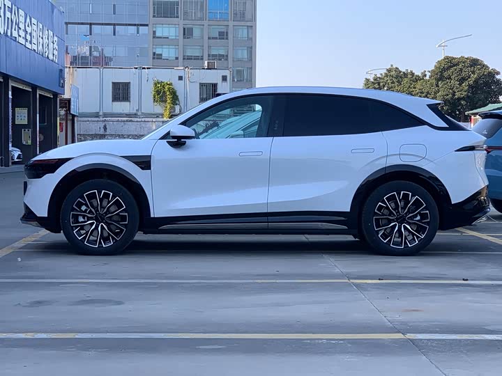 Фото 4 - Zeekr 7X