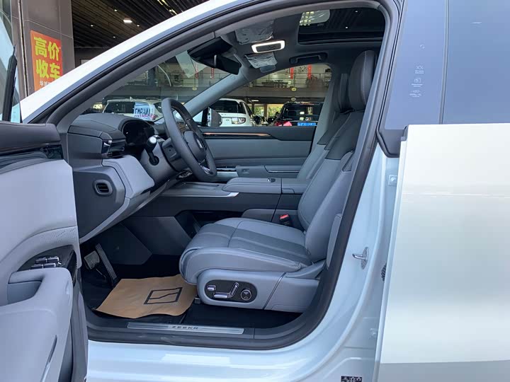 Фото 8 - Zeekr 7X