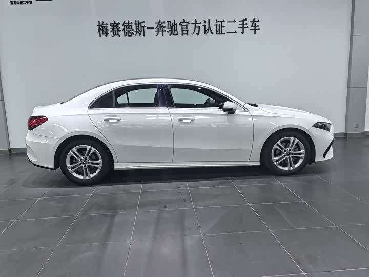 Фото 4 - Mercedes-Benz A-Class