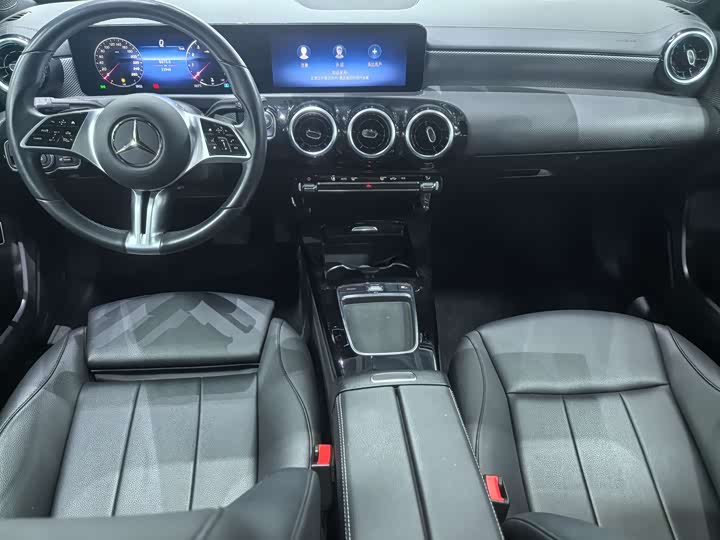 Фото 7 - Mercedes-Benz A-Class
