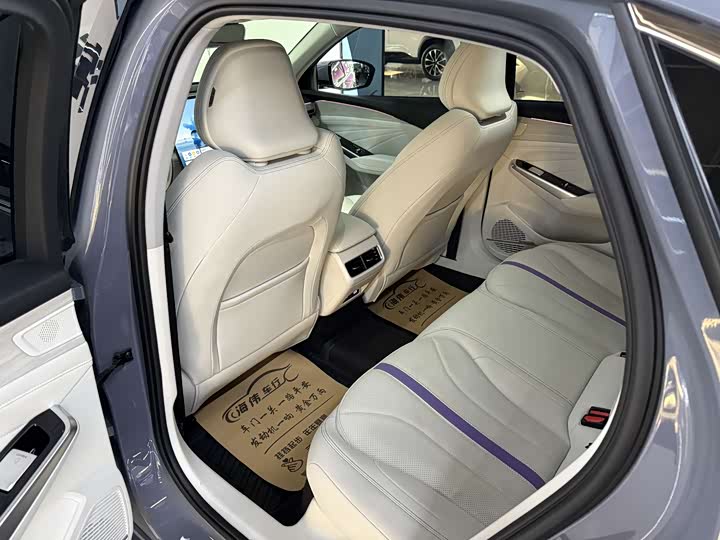 Фото 4 - Geely Preface L