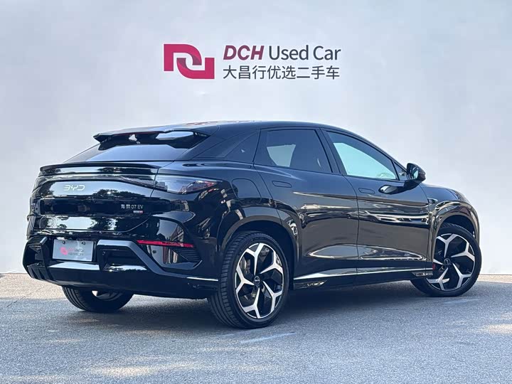 Фото 3 - BYD Sea Lion 07 EV