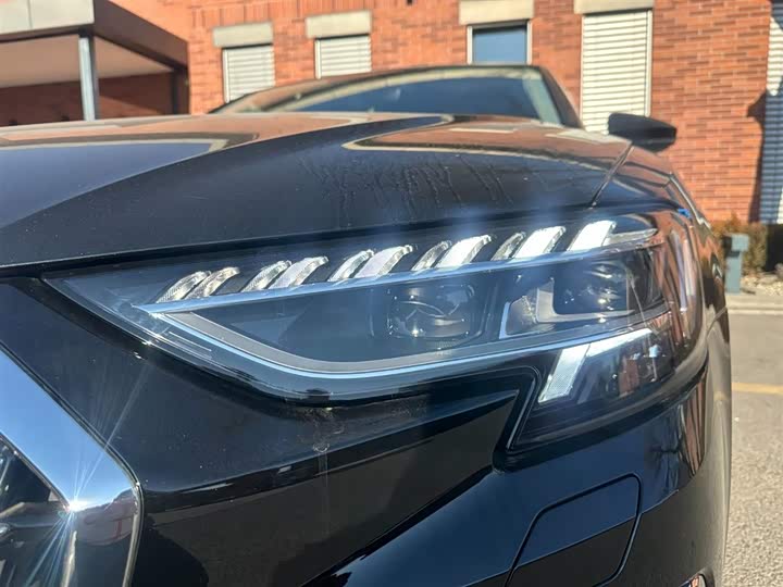 Фото 6 - Audi A8