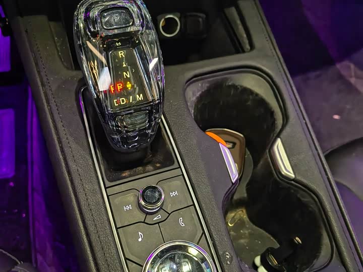 Фото 5 - Cadillac XT4