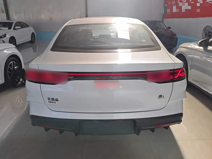 Фото 6 - BYD Qin L