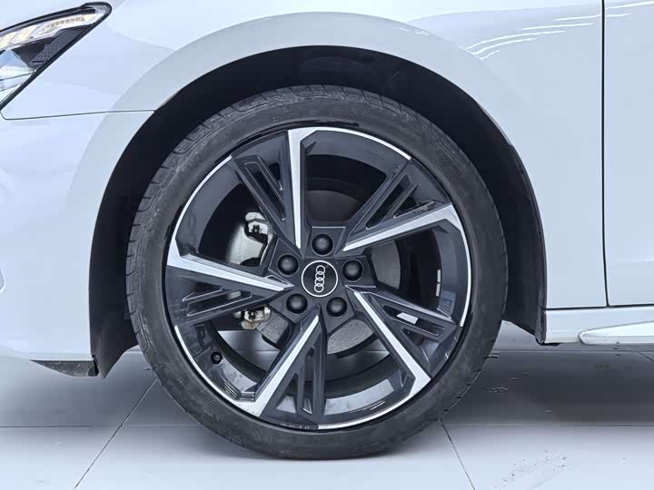 Фото 9 - Audi A3