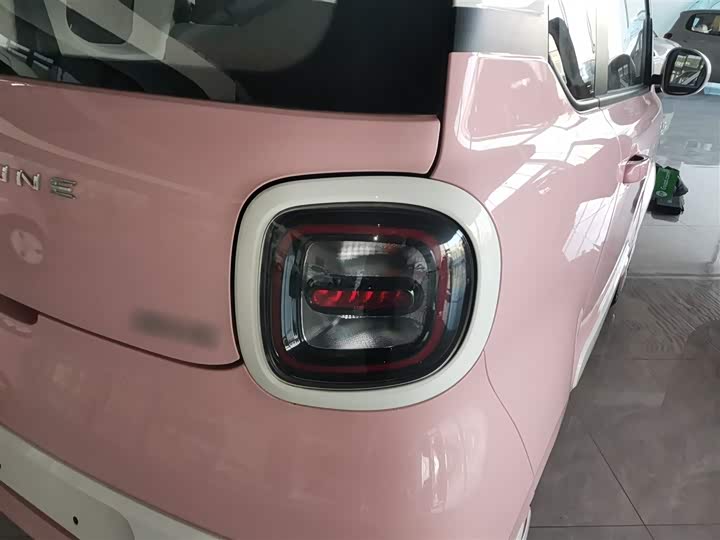 Фото 8 - Bestune Pony