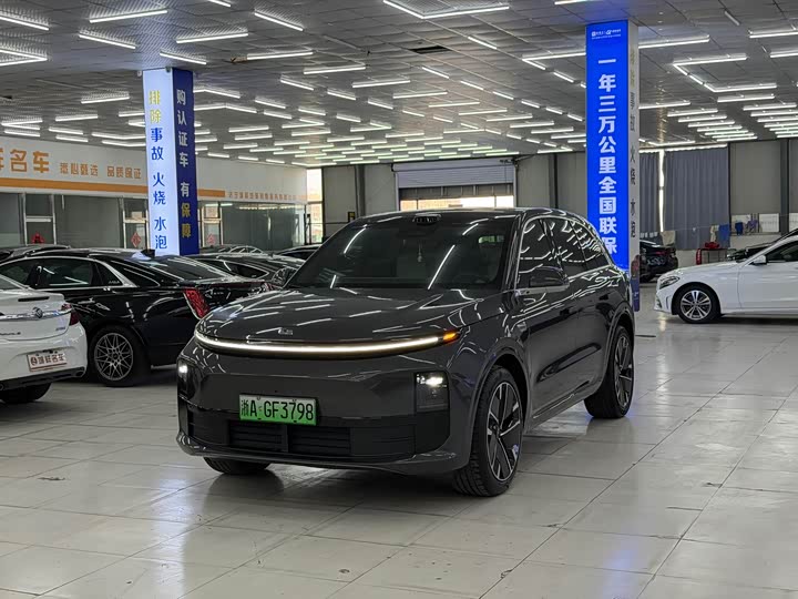 Фото 1 - LiXiang L6