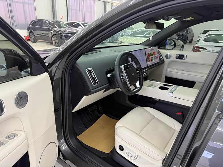 Фото 6 - LiXiang L6