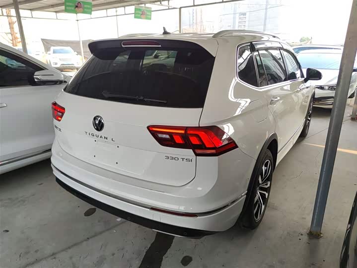 Фото 7 - Volkswagen Tiguan L Pro