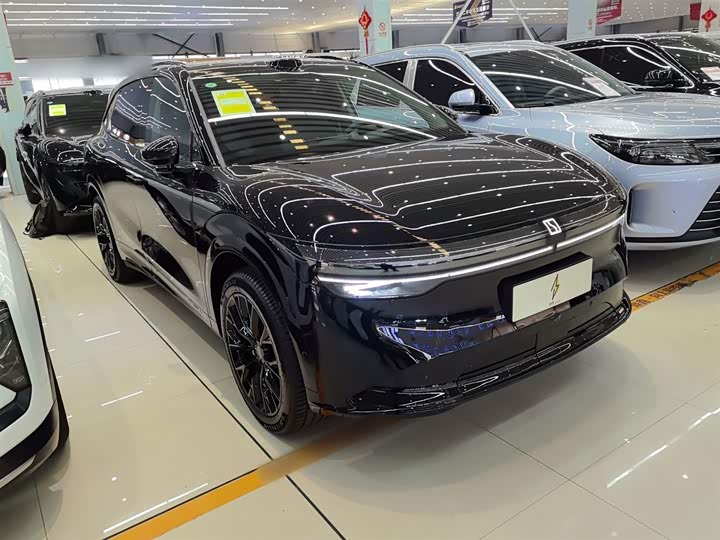 Фото 4 - Zeekr 7X