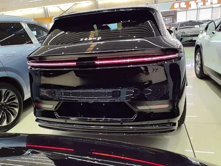 Фото 6 - Zeekr 7X