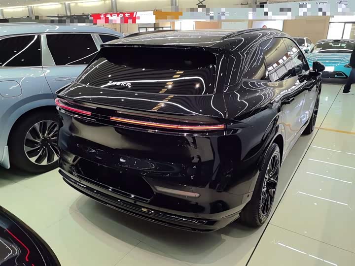 Фото 7 - Zeekr 7X