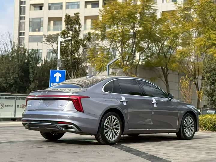 Фото 7 - Hongqi H5