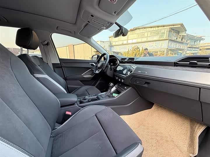 Фото 9 - Audi Q3