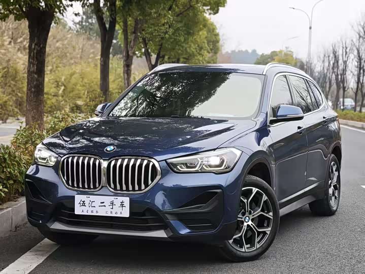 Фото 3 - BMW X1
