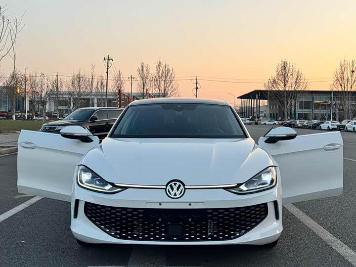 Фото 7 - Volkswagen Lamando L