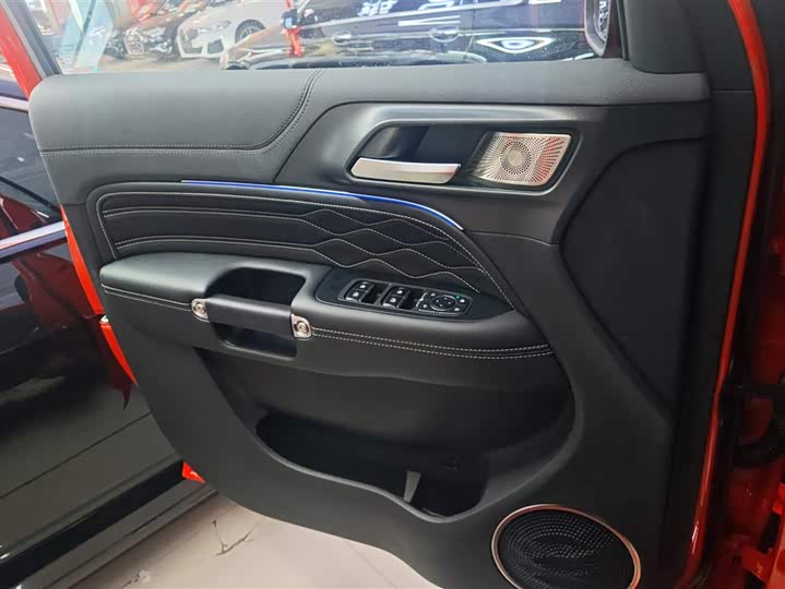 Фото 7 - Tank 300 Hybrid