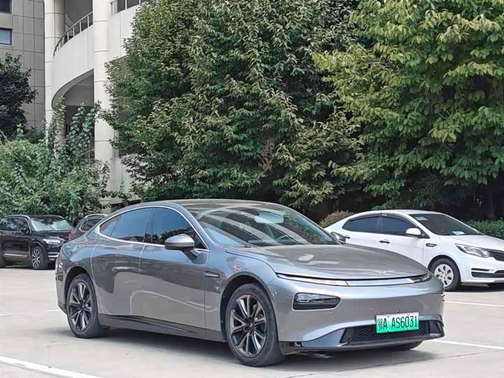 Фото 3 - XPeng P7