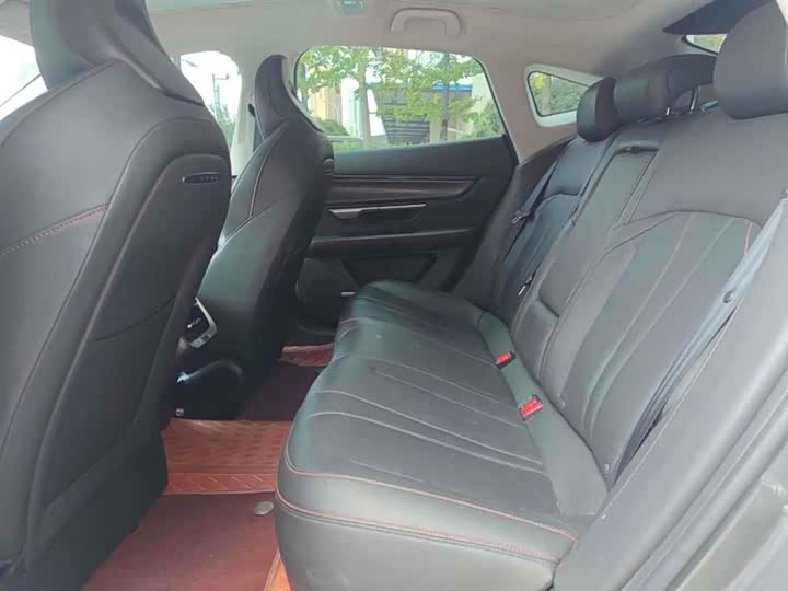 Фото 6 - XPeng P7