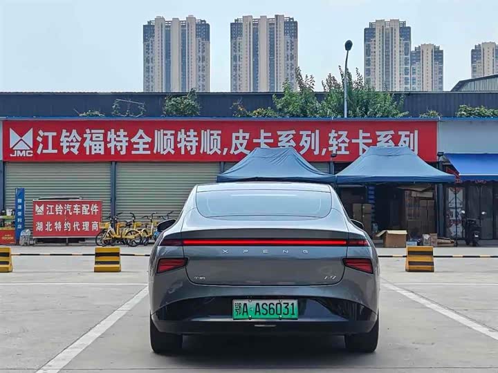 Фото 8 - XPeng P7