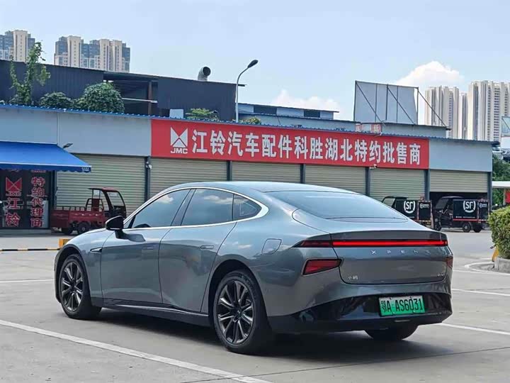 Фото 9 - XPeng P7