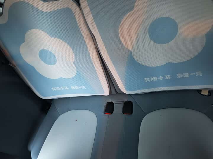 Фото 9 - Bestune Pony