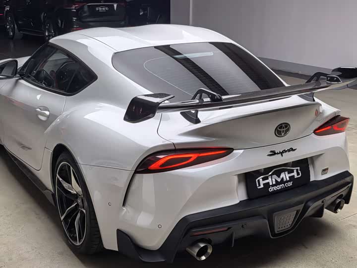 Фото 7 - Toyota Supra