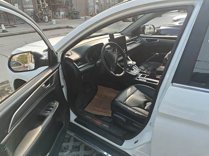 Фото 4 - Haval M6