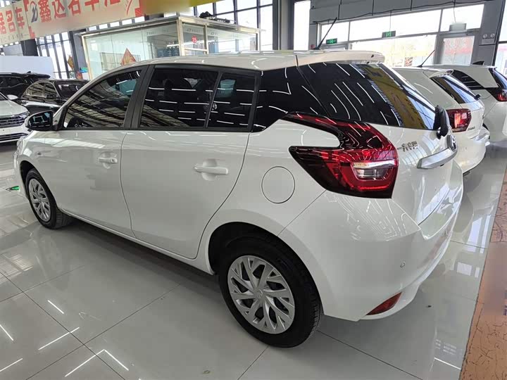 Фото 5 - Toyota Vios FS