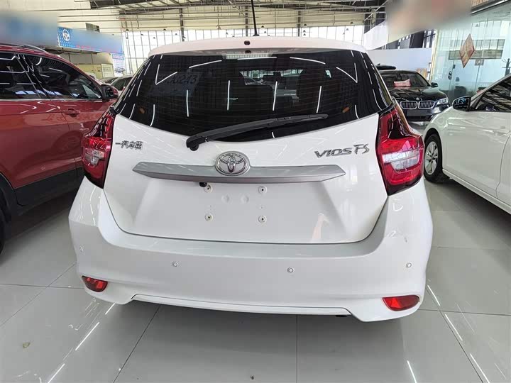 Фото 6 - Toyota Vios FS