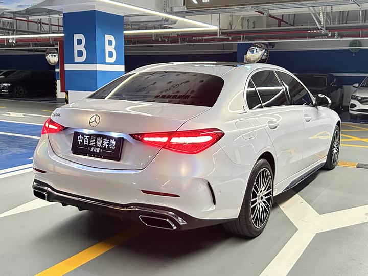 Фото 9 - Mercedes-Benz C-Class