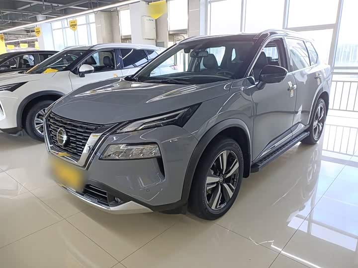 Фото 2 - Nissan X-Trail