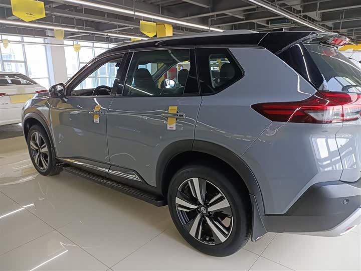 Фото 5 - Nissan X-Trail