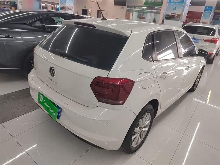 Фото 7 - Volkswagen Polo