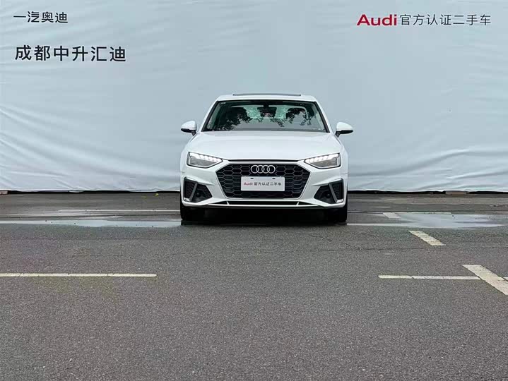 Фото 2 - Audi A4L