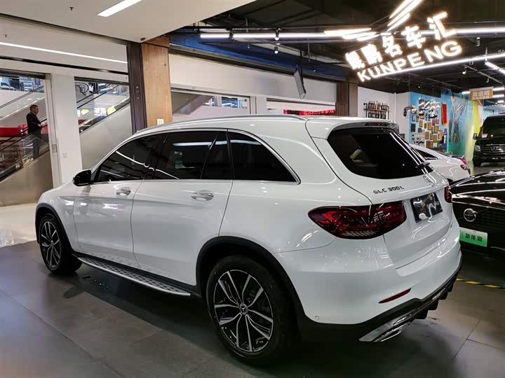 Фото 4 - Mercedes-Benz GLC-Class