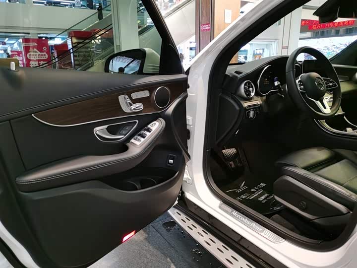 Фото 5 - Mercedes-Benz GLC-Class