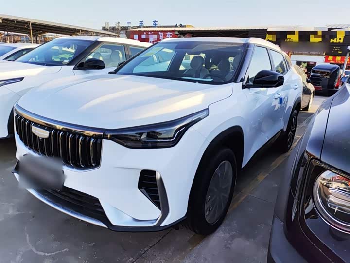 Фото 2 - Geely Atlas