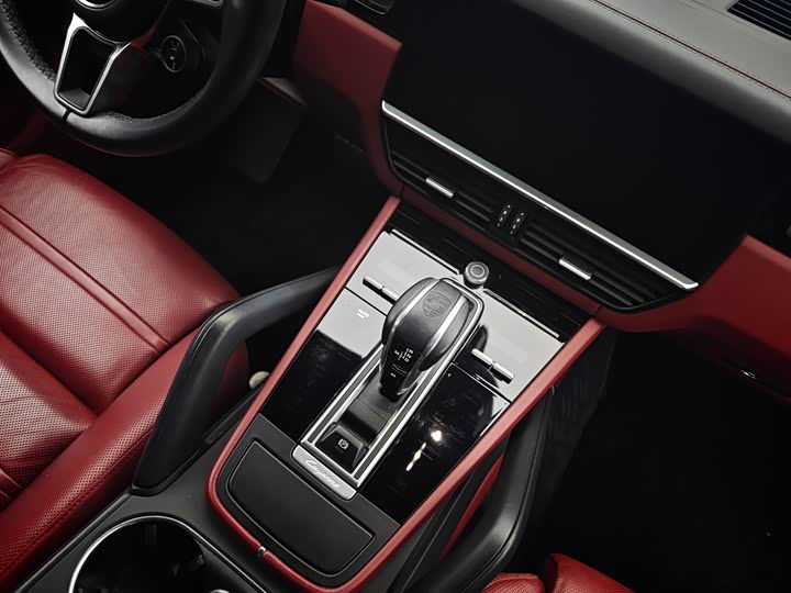 Фото 6 - Porsche Cayenne Hybrid